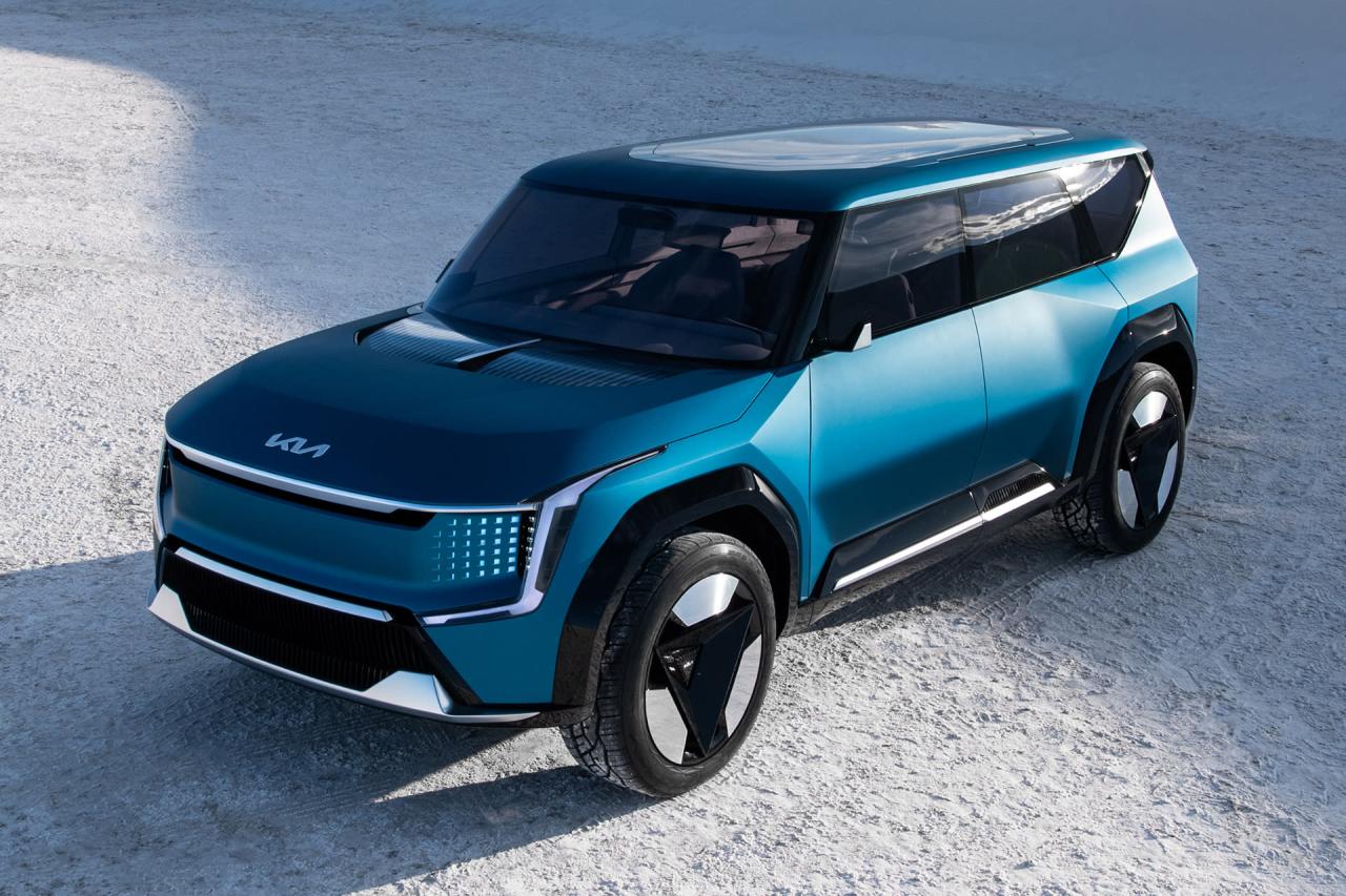 Rivian r1s ev pickup r2s 2025 tesla suvs r3s moonroof lincoln green vier komt report europe canceled current invests 500m